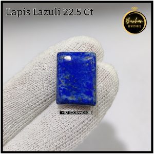 Real Lapis lazuli stone